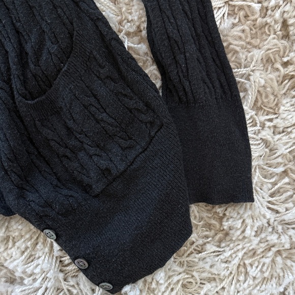 GAP Faded Black Cable Knit Wool/Cotton Cardigan Size XS petite - Picture 4 of 7